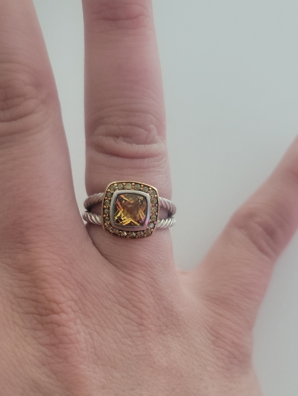 David Yurman Petite Albion Ring- Yellow Saphire, Citrine, 18k gold & silver RARE - Picture 2 of 5